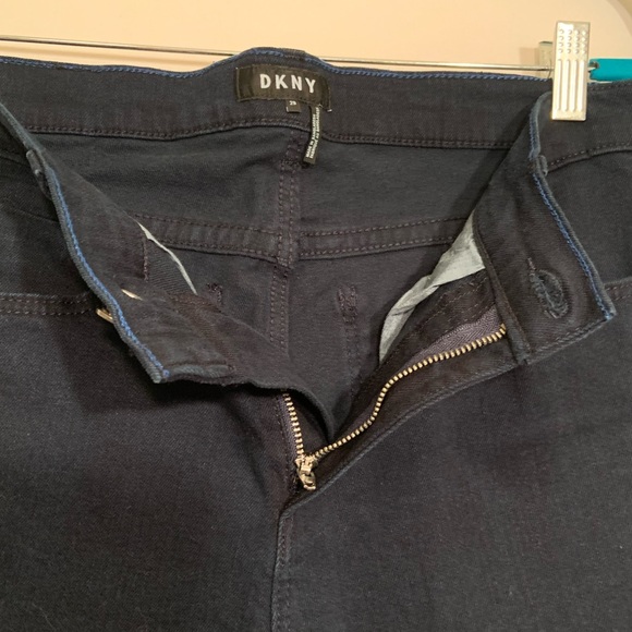 ♦️ NWT DKNY Donna Karen Dark Blue Denim Skinny Jeans Size 29 High Rise - Picture 7 of 8